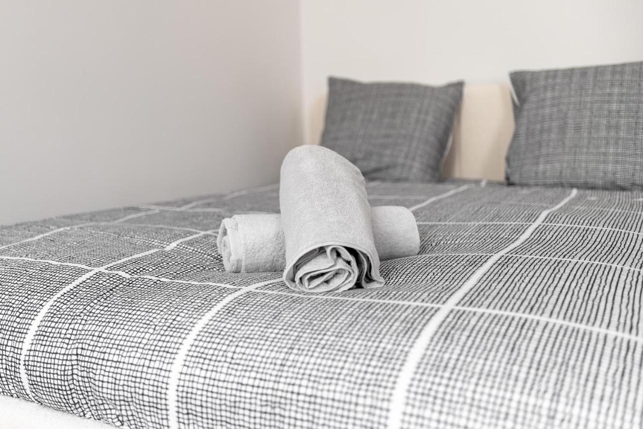 Appartement Moderne A 2 Pas De La Gare Tolosa Esterno foto